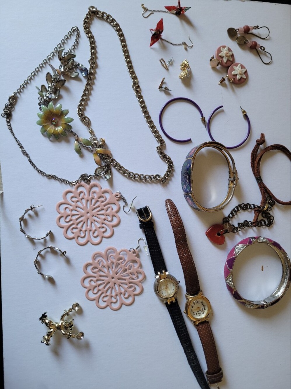 Lot of Jewelry, Gold Toned, 17 Pieces